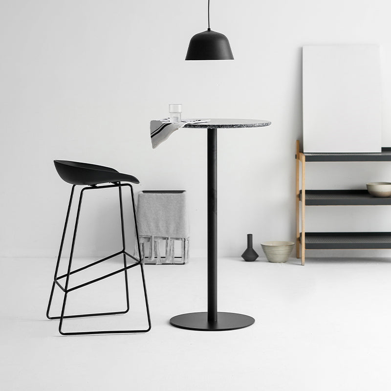 Sgabelli da bar di sedile per sede di plastica scandinavo bristol con base di ferro