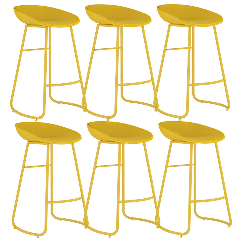 Contemporary Iron Base Bar Stools Plastic Bucket Seat Barstool for Home