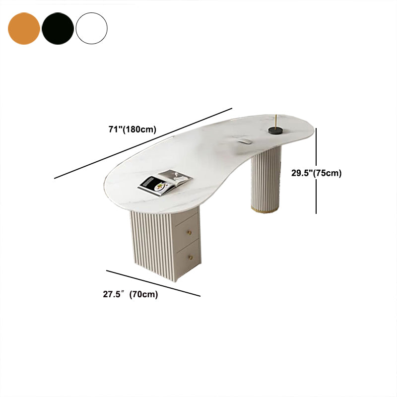 Desa di scrittura di pietre sinterizzate a forma irregolare a 3 cassetti con zampe di metallo con gambe metalliche