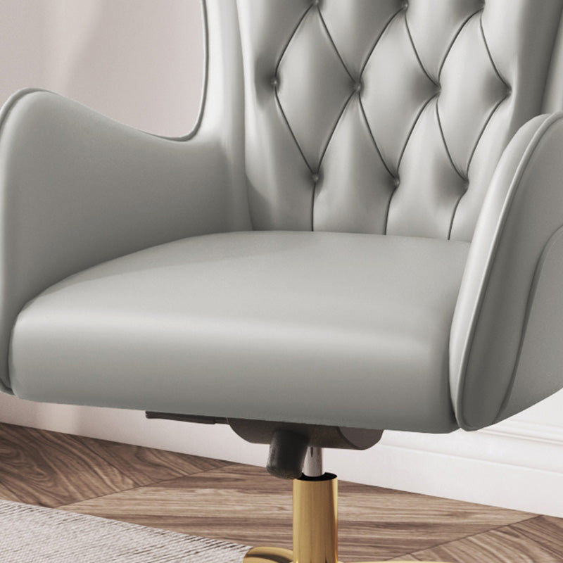 モダンなレザーエットとメッシュのエグゼクティブチェア布張りのミッドバックタスクチェア