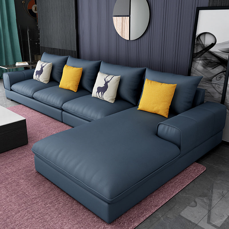 Section contemporaine en L avec oreiller en dos et bras encastrés pour 4 personnes