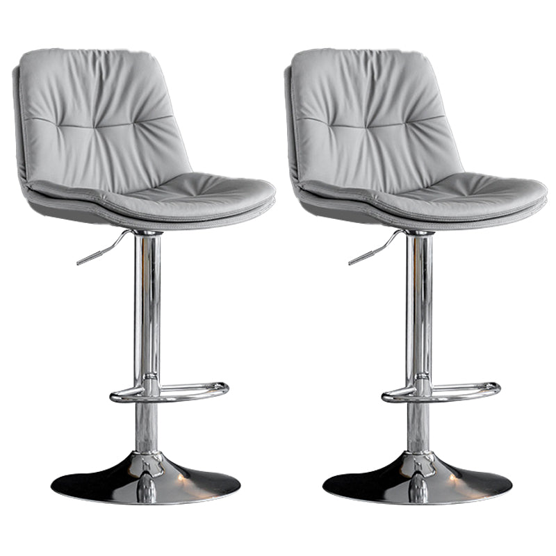 Tabouret de comptoir en fausse en cuir en métal en métal contemporain avec finition mate en finition mate