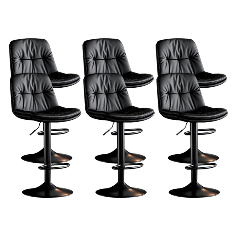 Tabouret de comptoir en fausse en cuir en métal en métal contemporain avec finition mate en finition mate