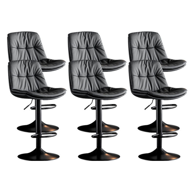 Tabouret de comptoir en fausse en cuir en métal en métal contemporain avec finition mate en finition mate