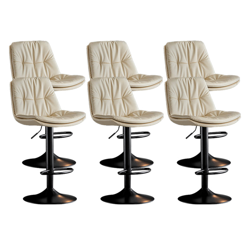 Tabouret de comptoir en fausse en cuir en métal en métal contemporain avec finition mate en finition mate