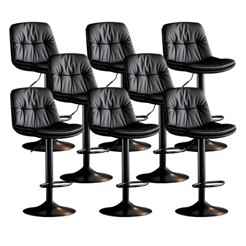 Tabouret de comptoir en fausse en cuir en métal en métal contemporain avec finition mate en finition mate