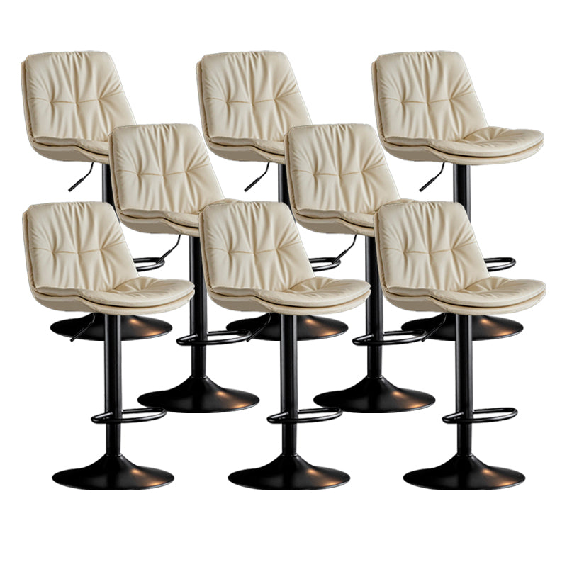 Tabouret de comptoir en fausse en cuir en métal en métal contemporain avec finition mate en finition mate