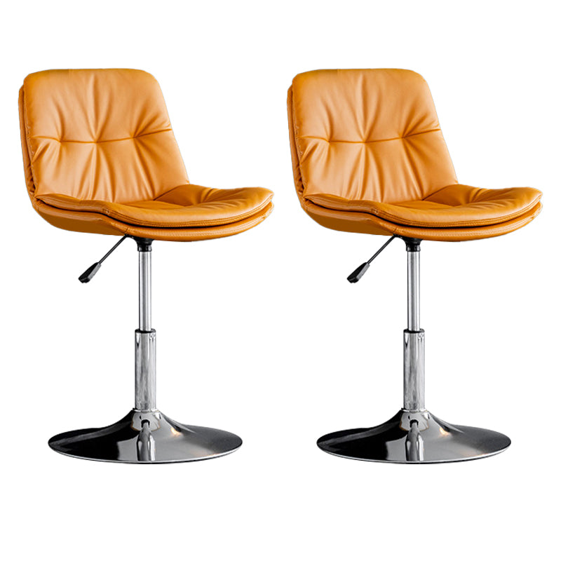 Tabouret de comptoir en fausse en cuir en métal en métal contemporain avec finition mate en finition mate