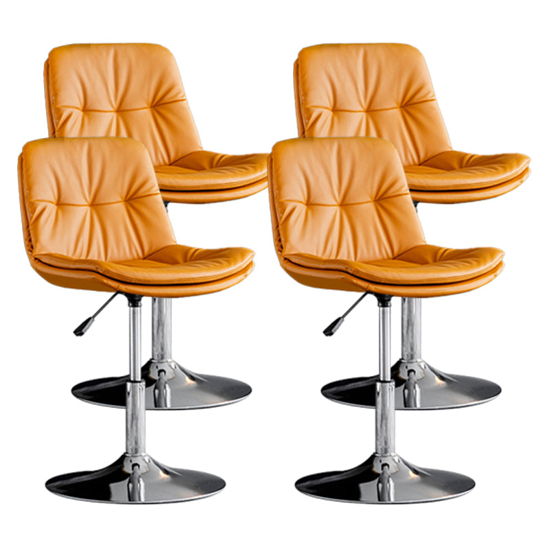 Tabouret de comptoir en fausse en cuir en métal en métal contemporain avec finition mate en finition mate