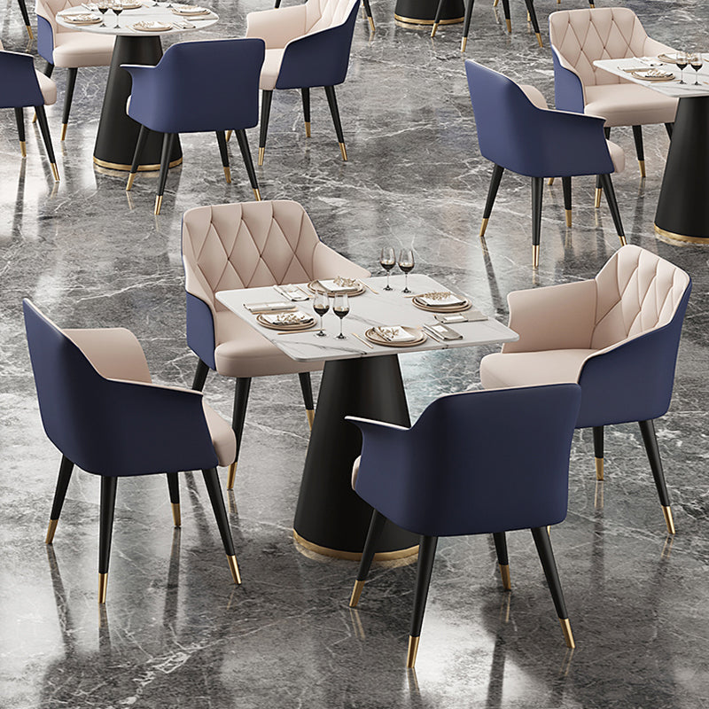 Tavolo da pranzo in stile moderno tavolo in pietra sinterizzata con base metallica