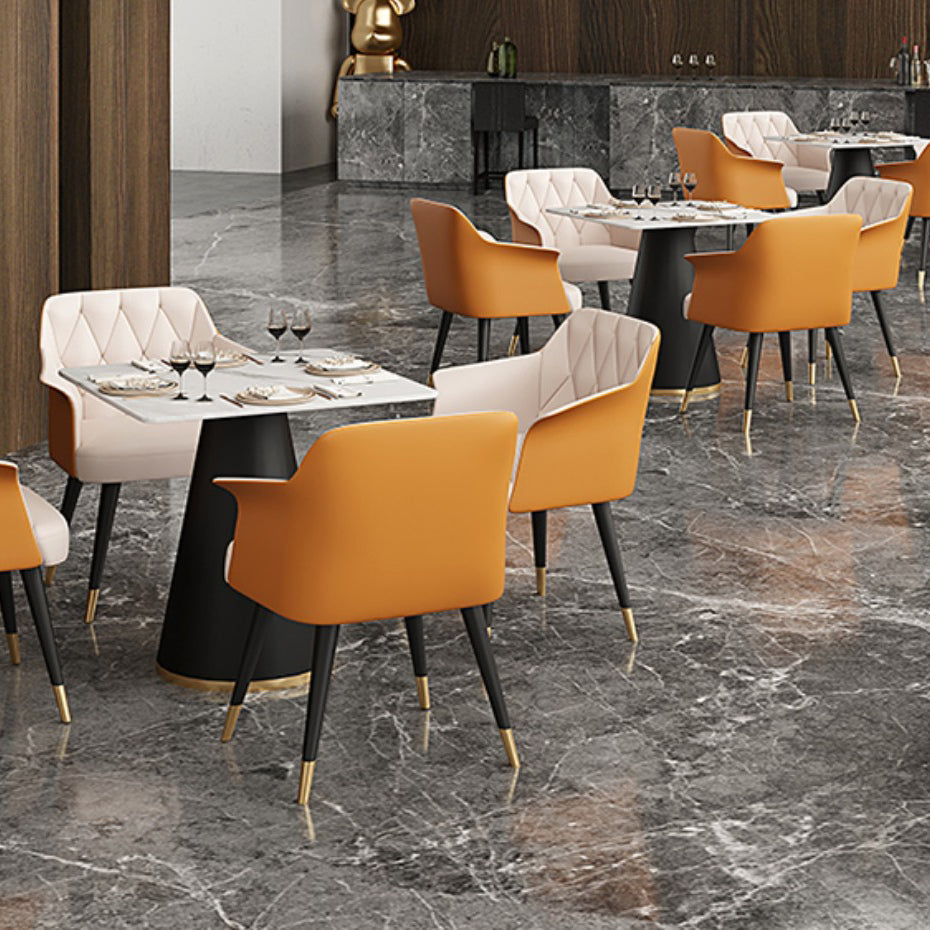 Tavolo da pranzo in stile moderno tavolo in pietra sinterizzata con base di metallo per sala da pranzo