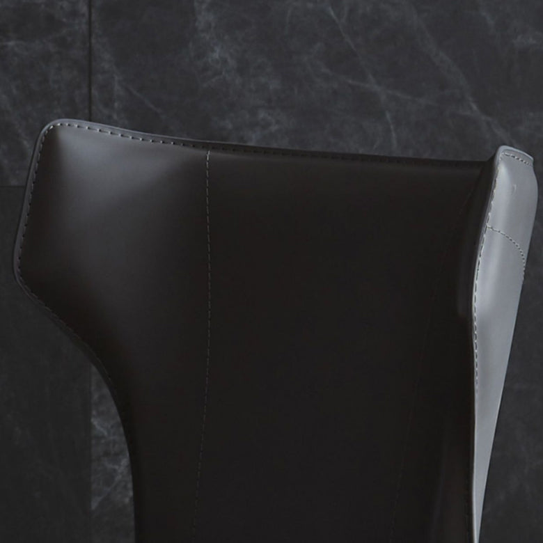 マット仕上げウィングバックダイニングチェアデザイナースタイルのミーティングルームレザーサイドチェア