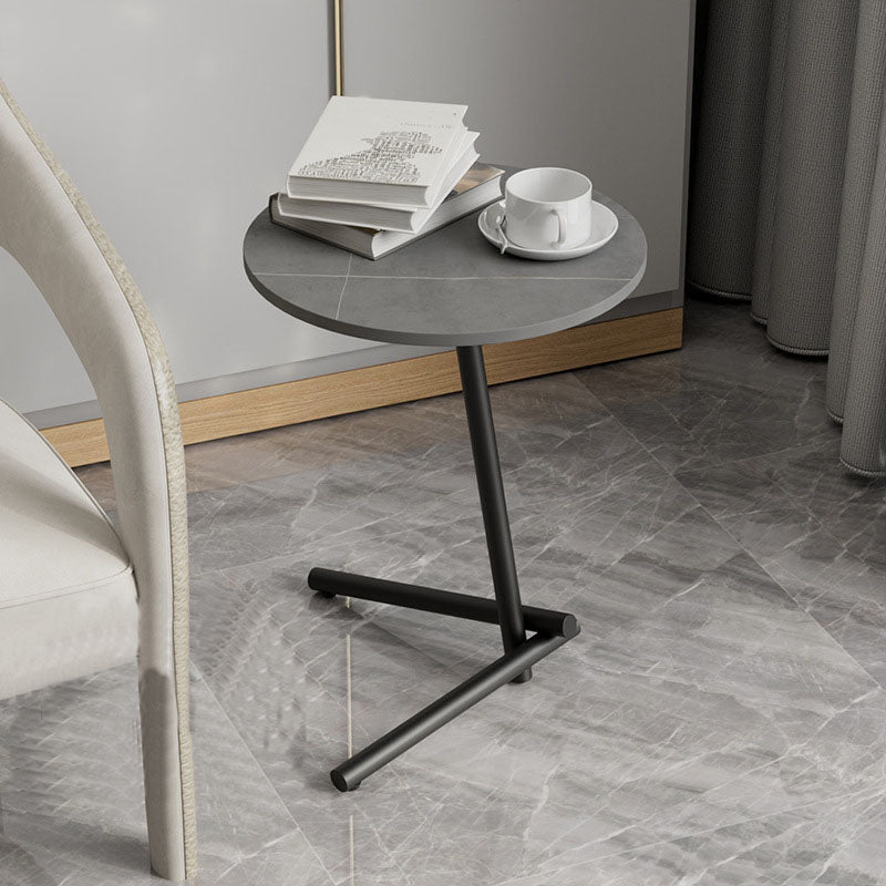 Table de l'extrémité de piédestal minimaliste