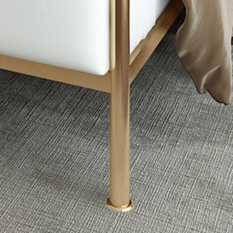 グラムパネルベッドメタルと布張りヘッドボード付き布張りベッドフレーム
