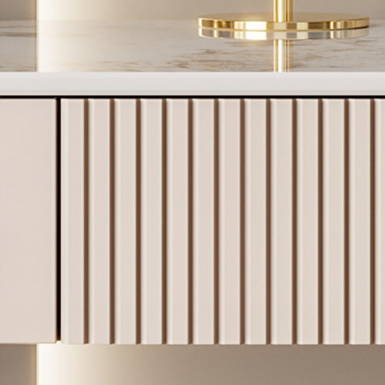 Luxuriöser Metallwaschtisch mit gepolstertem Hocker in Beige Eitelkeit