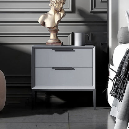 Eigentijdse borst verticale bachelor's borst met metalen voeten