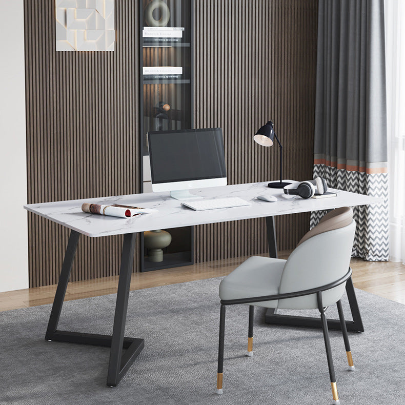 Escritorio de escritura de 29.5 "H escritorio de oficina contemporáneo con patas de metal