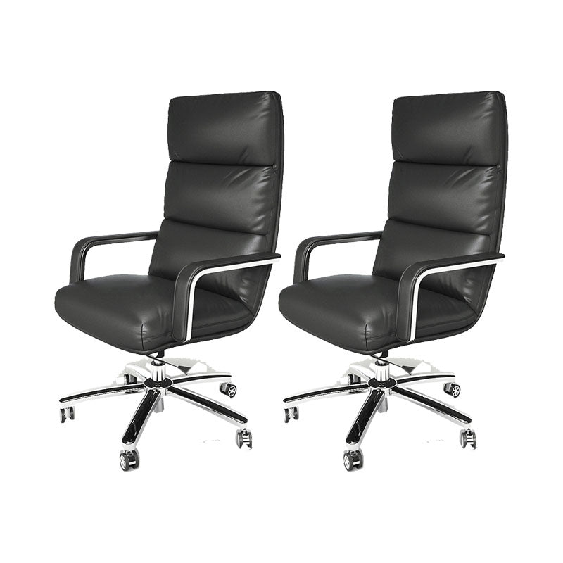 Piada di ufficio in pelle morbida per ufficio imbottito armeggiati.