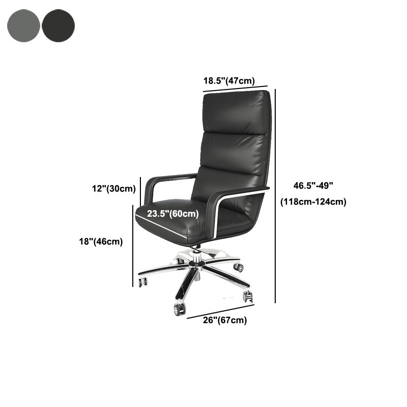 Piada di ufficio in pelle morbida per ufficio imbottito armeggiati.