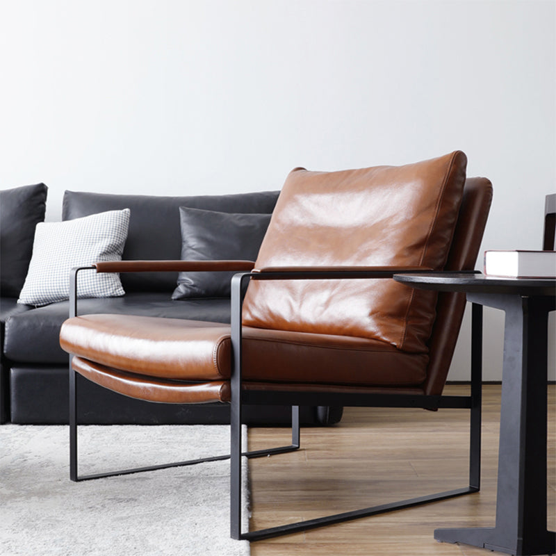 Polquadra di accento in pelle moderna a braccio moderno di metà secolo per camera da letto e soggiorno