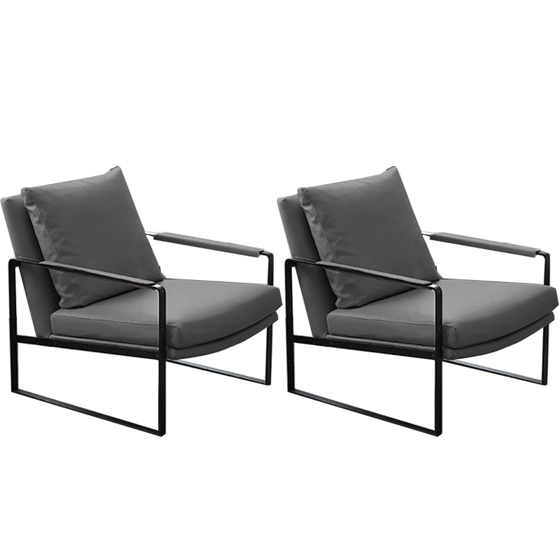 Polquadra di accento in pelle moderna a braccio moderno di metà secolo per camera da letto e soggiorno