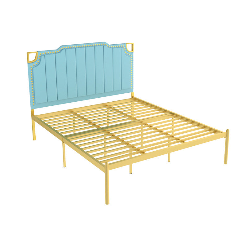 フェイクレザーステップヘッドボードとネイルヘッドトリム付きアイアンベッド