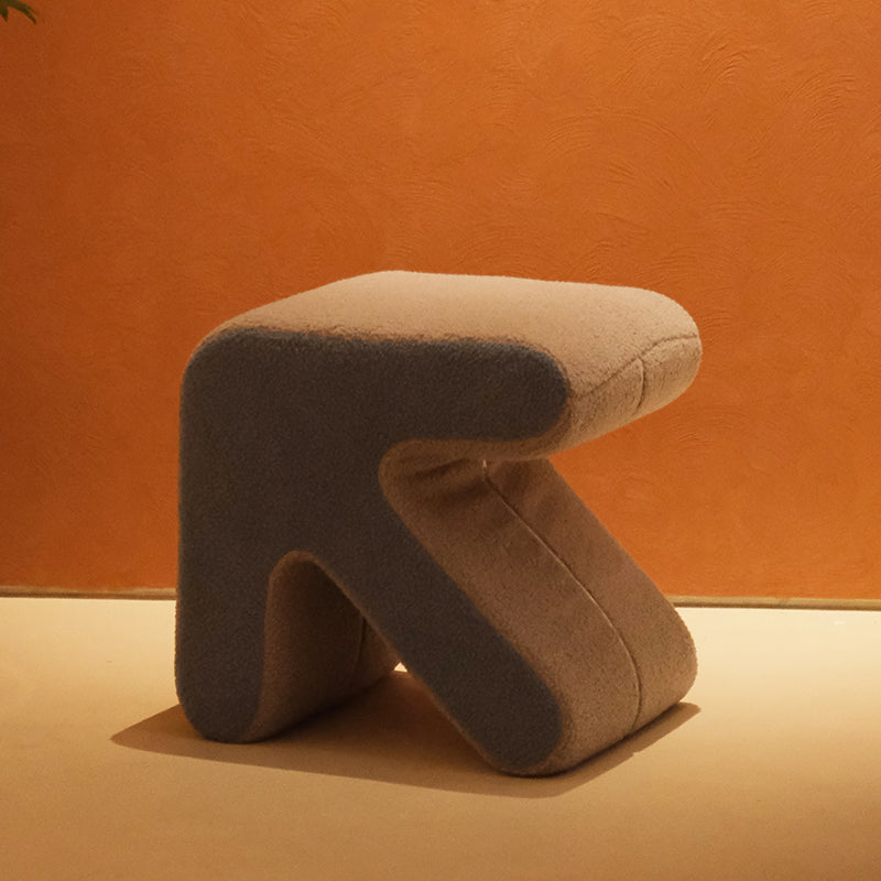 Contraste contemporáneo Color Pouf silla de terciopelo Fleuga Flecha Silla resistente a la lágrima Otomana