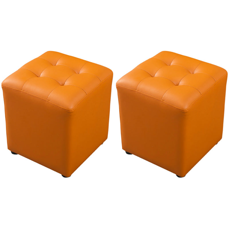 Pouf puro de color verde oscuro de color rojo de cuero redondo