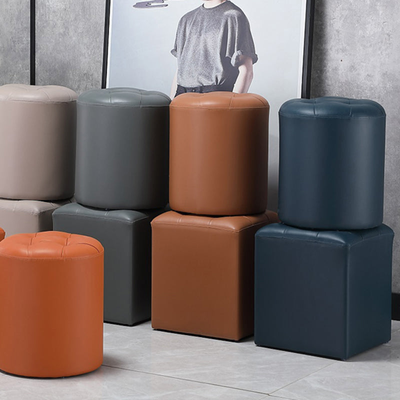 Round Genuine Leather Ottoman Standard Tufted Plain Water Resistant Modern Ottoman Clearhalo 'furn' 'furn_ottomans_poufs' 'Furniture' 'Living Room Furniture' 'Ottomans & Poufs' 'ottomans_poufs' 5772405