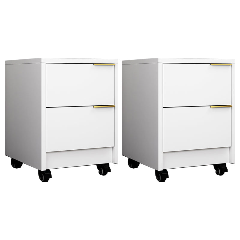 Table de nuit contemporaine de nuit de nuit en bois avec roulettes