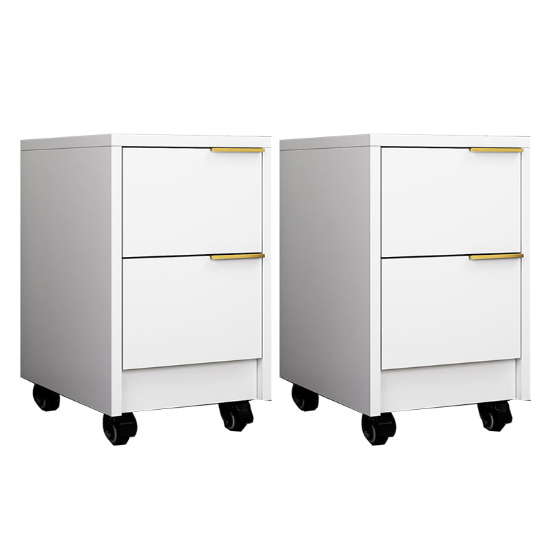 Table de nuit contemporaine de nuit de nuit en bois avec roulettes