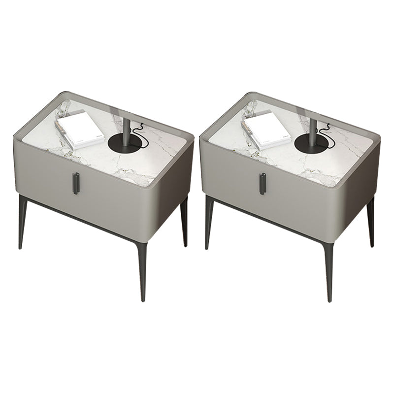 Marmor- und Kunstleder -Nachttisch -Beine gehörten den Nachteil der Nachteile des Nachtbezirks