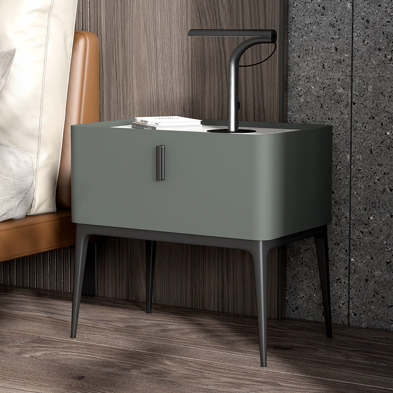 Marmor- und Kunstleder -Nachttisch -Beine gehörten den Nachteil der Nachteile des Nachtbezirks