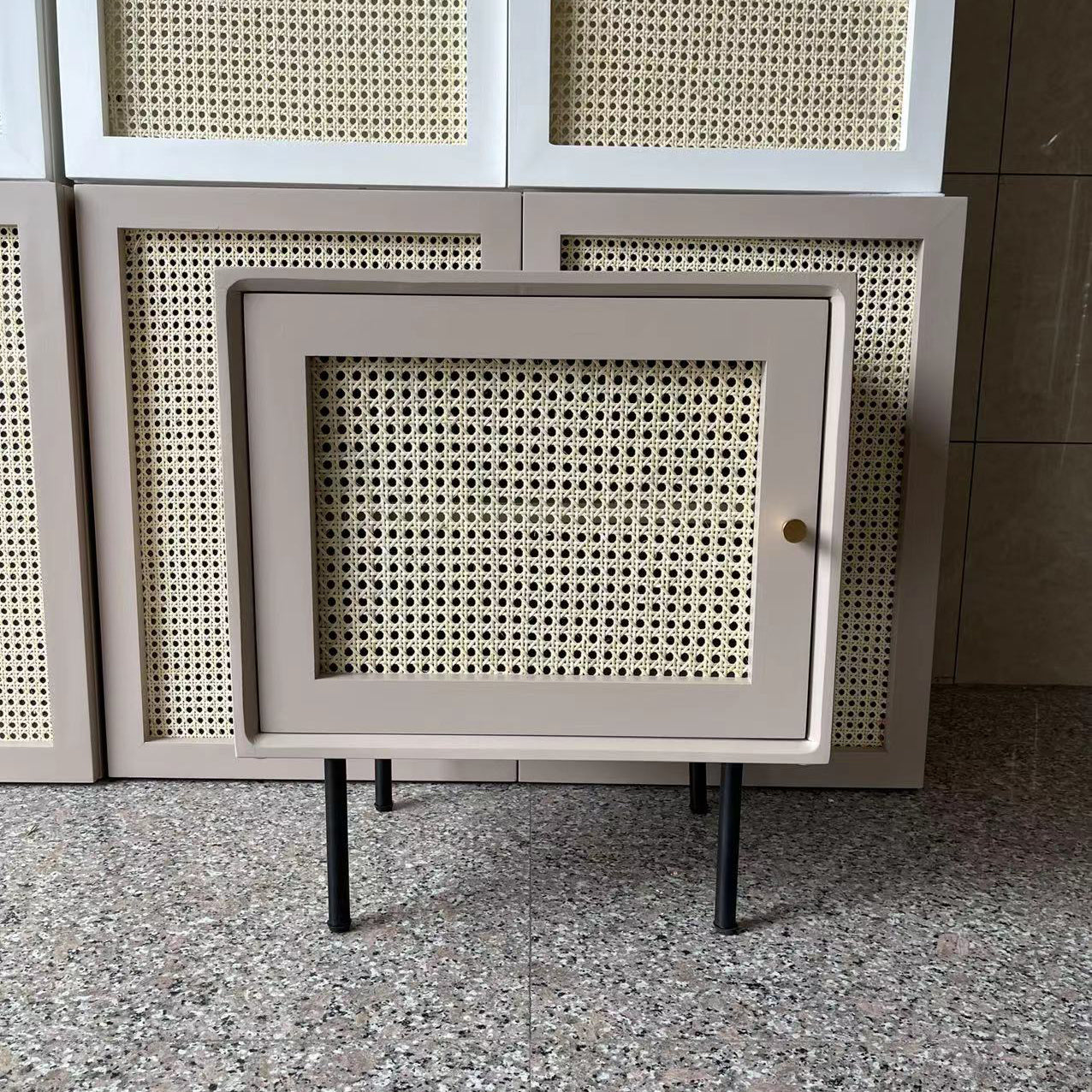 Modern bedkast vast hout accent tafel nachtkastje met benen