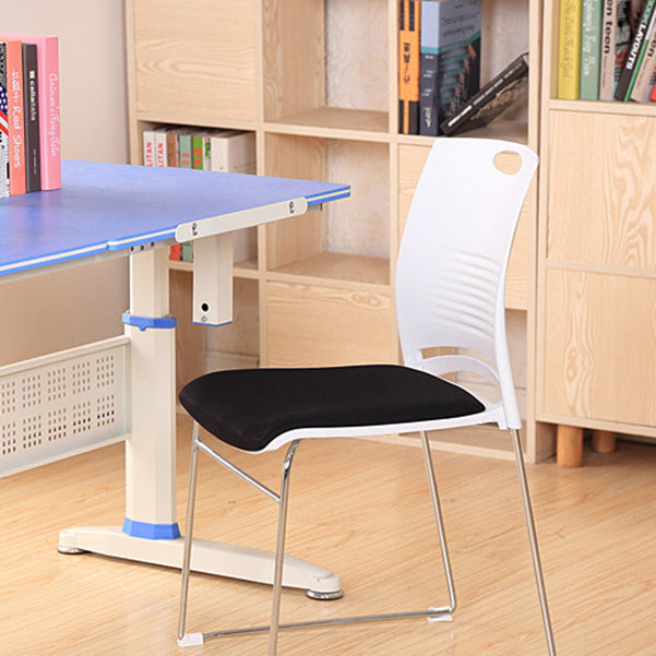 Pas de chaise de bureau moderne de roues chaise de bureau rembourrée sans bras