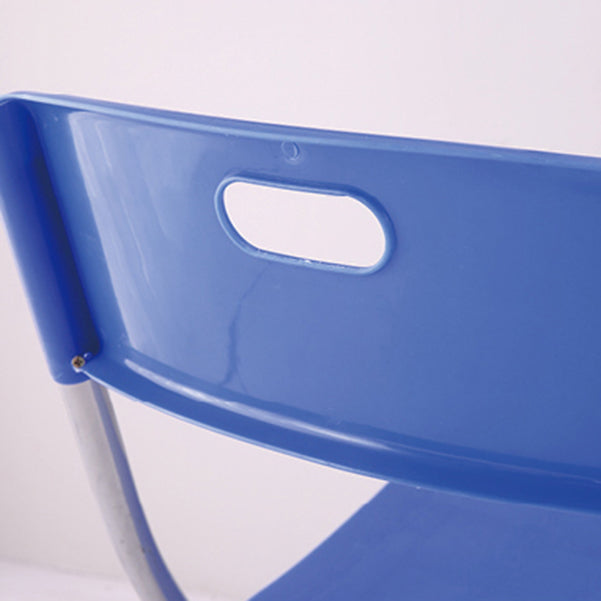 Sedia da ufficio imbottita moderna senza braccio.