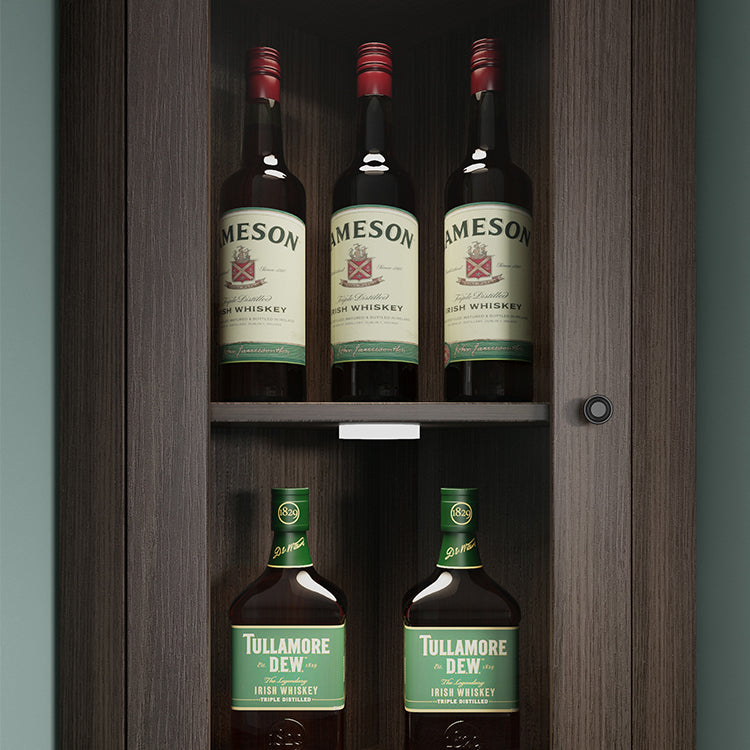 Servitore moderno a buffet in pietra 81 "H Porte in vetro Server a buffet per la sala da pranzo