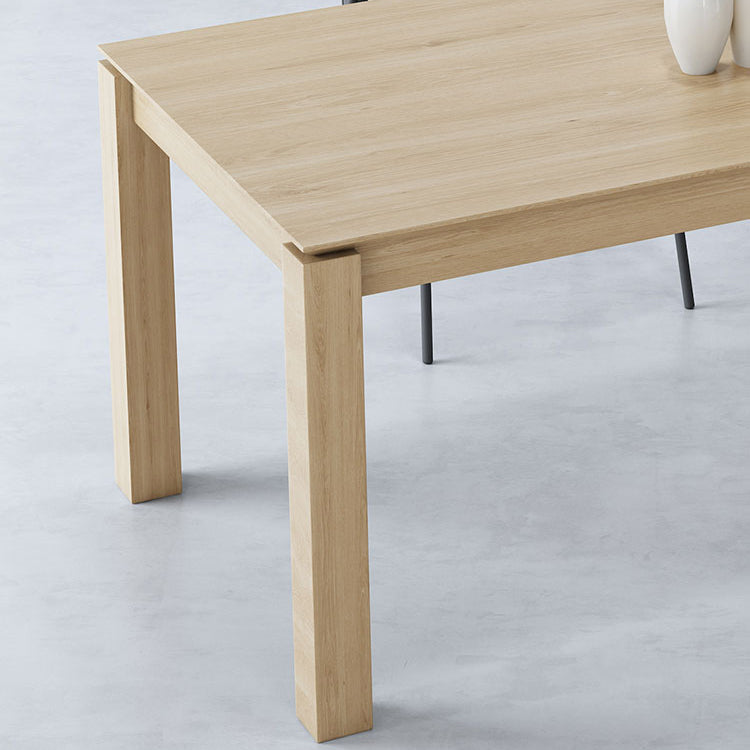 Mesa de comedor de 4 patas Mesa de comedor de madera maciza con patas de acabado natural