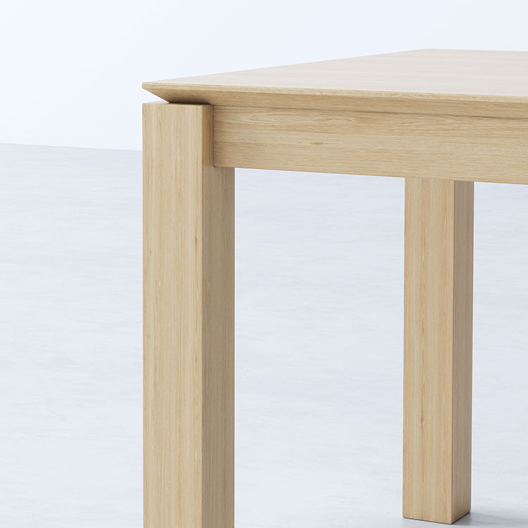 Mesa de comedor de 4 patas Mesa de comedor de madera maciza con patas de acabado natural