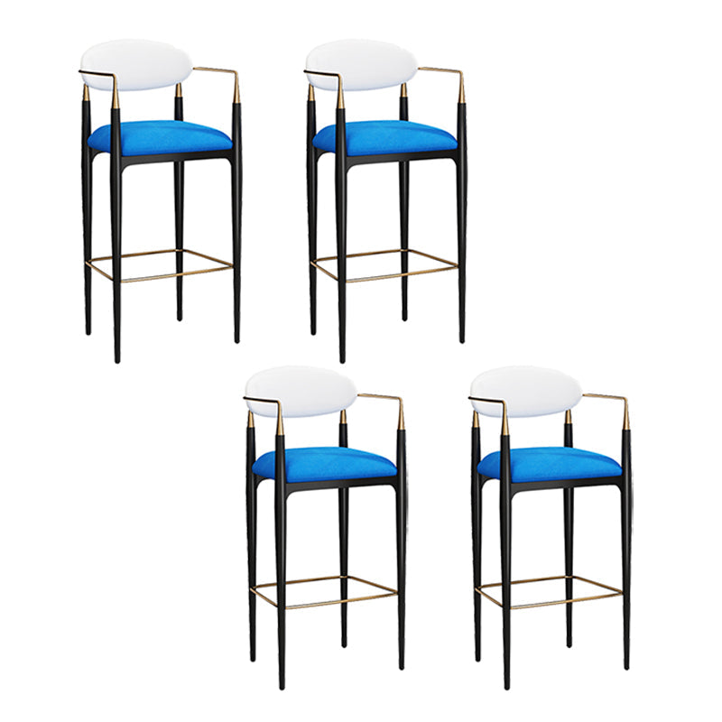 Sgabello da bar rettangolare con bracciolo industriale imbottito con schienale pieno