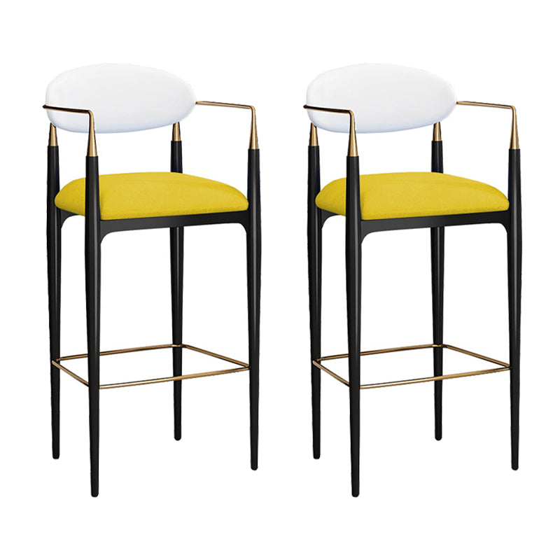 Sgabello da bar rettangolare con bracciolo industriale imbottito con schienale pieno