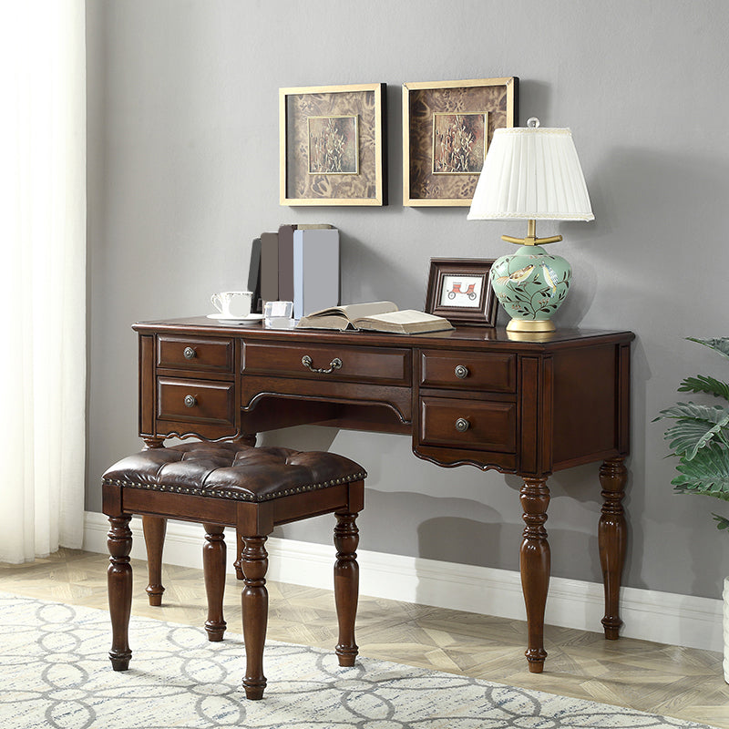 Traditionele make -up ijdelheid in bruine rubberen houten kaptafel