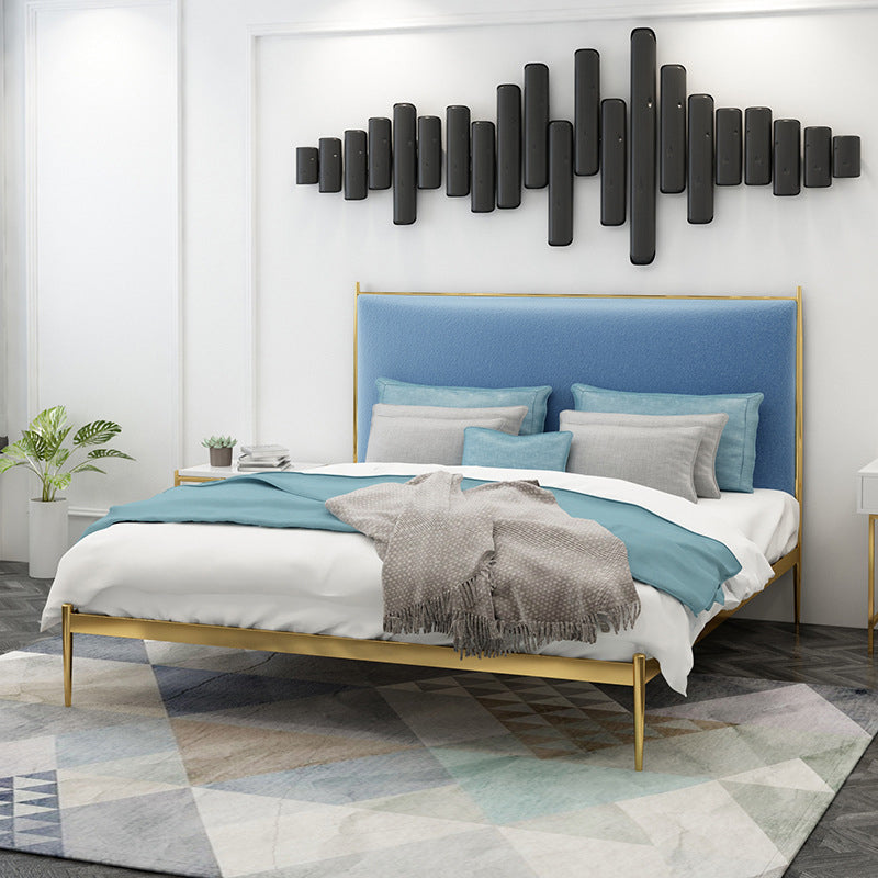 Cadre de lit rembourré lit luxueux lit en métal en finition en or