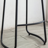 Sgabello da bar in ferro da banco senza schienale senza braccio senza braccio con sedile in legno e pedale per il caffè