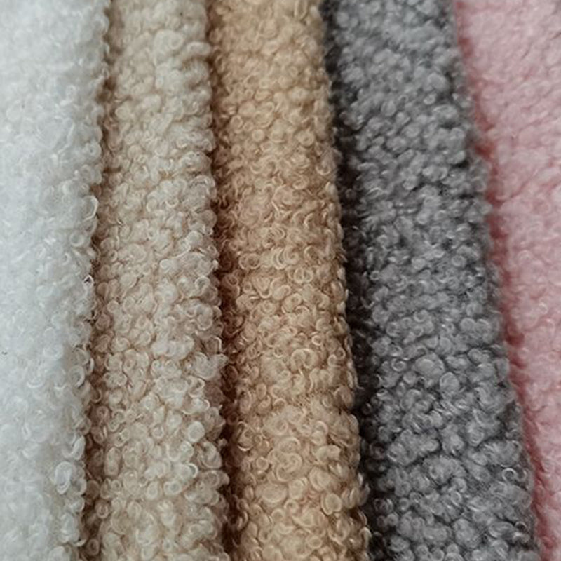 Wol witte smoking tuxedo arm bank hedendaagse standaard bank met strakke rug