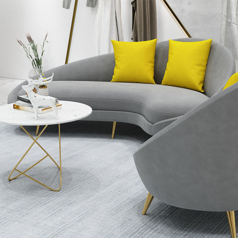 Samt modernes gebogenes Sofa in grauen Sitzgelegenheiten mit abgenähten Arm Arm mit Kissen
