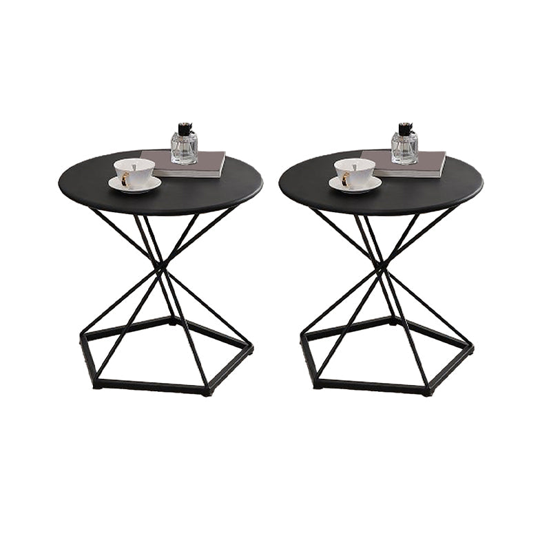 Tavolino in metallo tondo alto 19,6 "di metà secolo