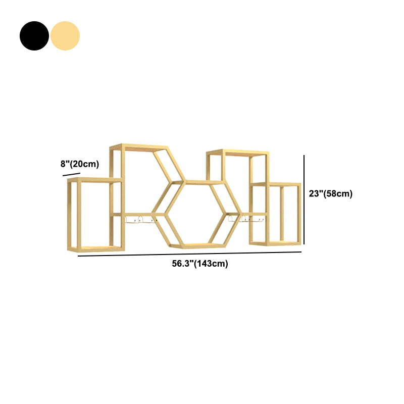 Bouteille de vin mural industriel et grille-vins en métal.
