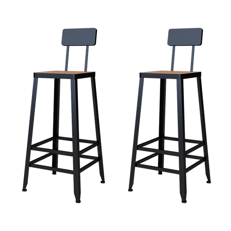 Outdoor Industrial Counter Stool Wood and Metal Black Footrest Bar Stool 2 Piece Set Square Clearhalo 'Bar Furniture' 'Bar Stools' 'bar_stools' 'furn' 'furn_bar_stools' 'Furniture' 'Kitchen & Dining Furniture' 5797874
