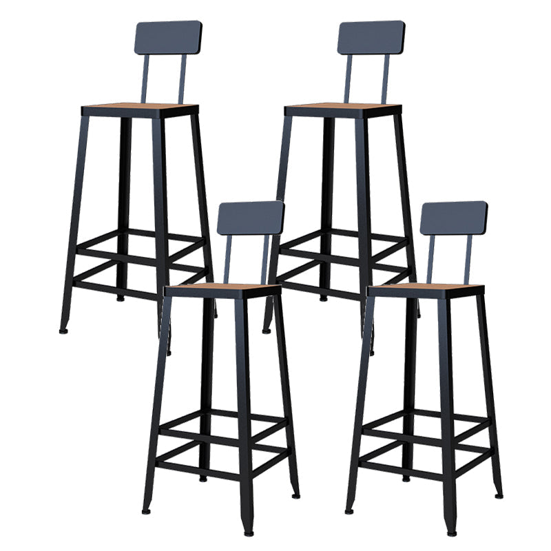 Outdoor Industrial Counter Stool Wood and Metal Black Footrest Bar Stool 4 Piece Set Square Clearhalo 'Bar Furniture' 'Bar Stools' 'bar_stools' 'furn' 'furn_bar_stools' 'Furniture' 'Kitchen & Dining Furniture' 5797876